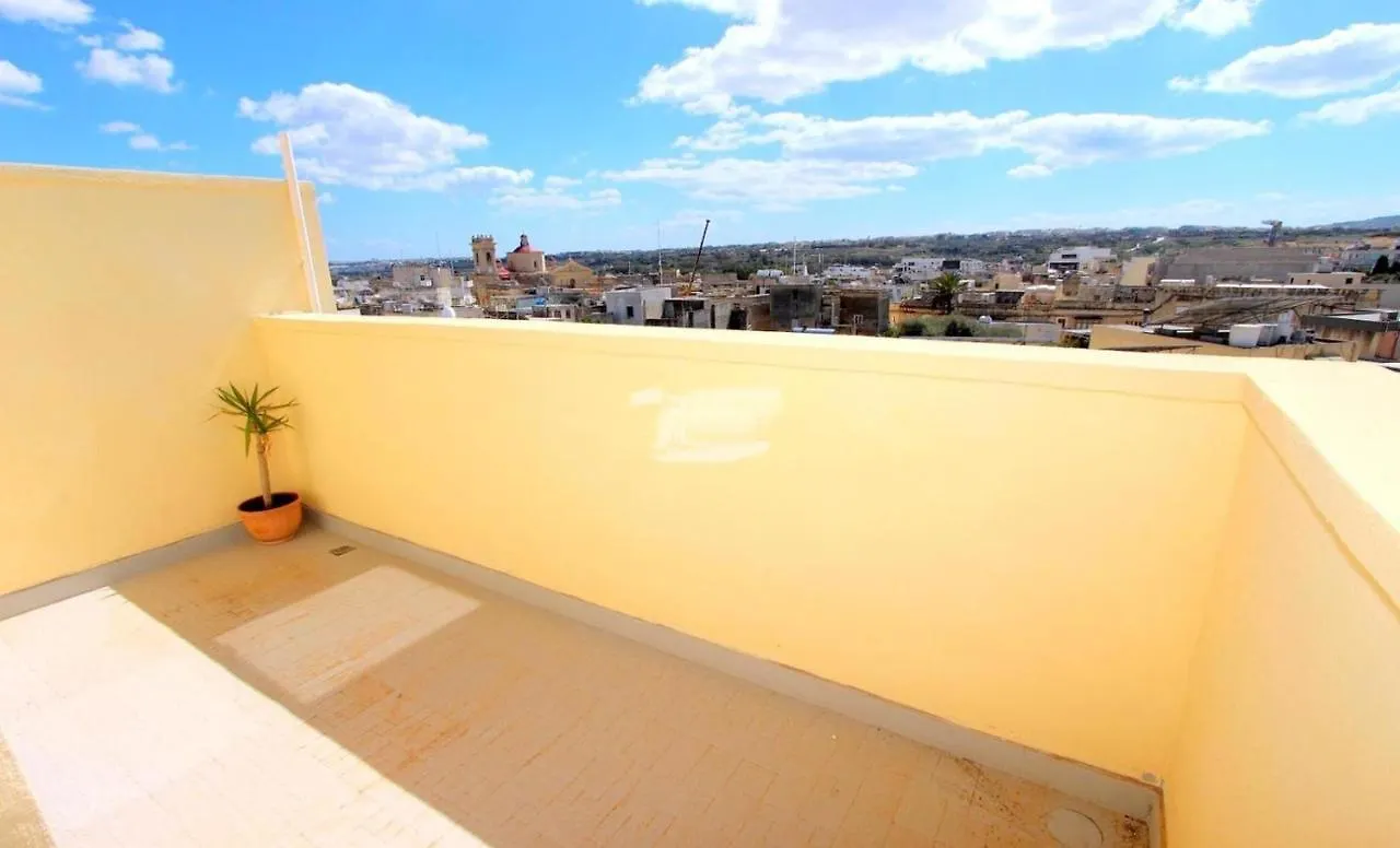 Attard Penthouse Apartment 0*,